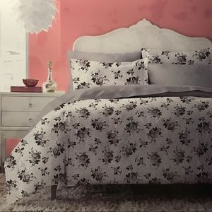 Betsey Johnson Rose Print Comforter Set